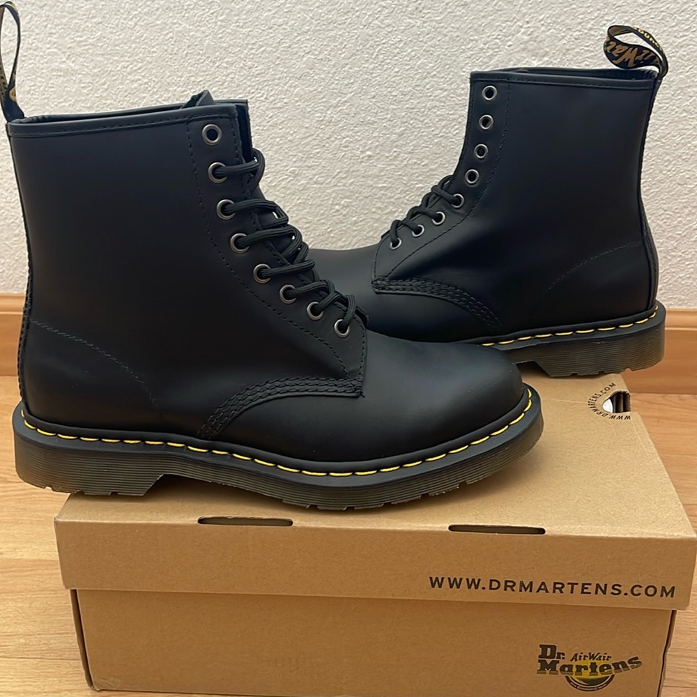 Dr Martens 1460 boot M9/W10